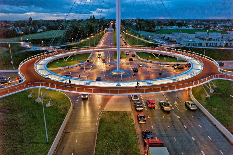 Az Eindhoven-i kerékpáros körforgalom: a költségeket az útépítéshez könyvelték